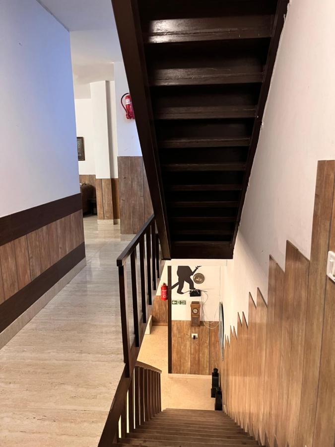 Aakritii Hotels Gurgaon Ngoại thất bức ảnh